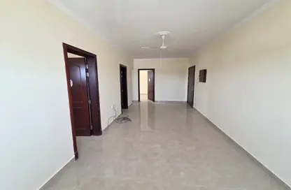 Apartment - 2 Bedrooms - 2 Bathrooms for rent in Jidhafs - Northern Governorate