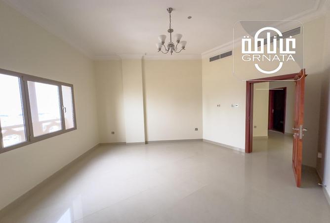 772100 - Property Image 2