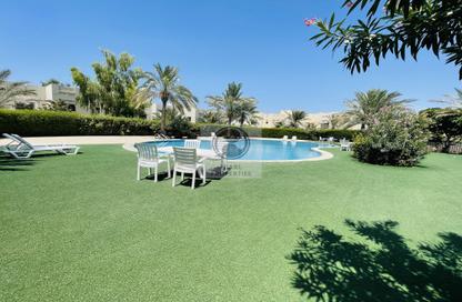 Villa - 5 Bedrooms - 4 Bathrooms for rent in Janabiya - Northern Governorate