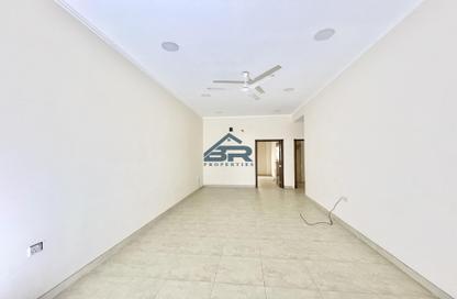 Apartment - 3 Bedrooms - 2 Bathrooms for rent in Busaiteen - Muharraq Governorate