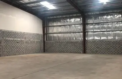 Warehouse - Studio - 1 Bathroom for rent in Hidd - Muharraq Governorate