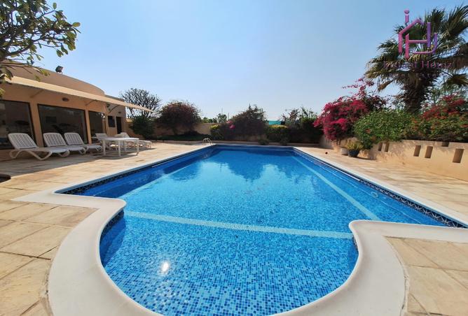 957971 - Property Image 2