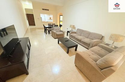 Apartment - 2 Bedrooms - 2 Bathrooms for rent in Al Juffair - Capital Governorate