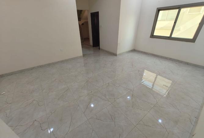 978956 - Property Image 3