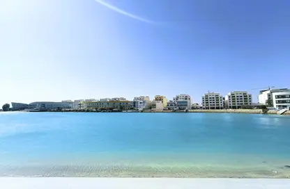 Villa - 4 Bedrooms - 5 Bathrooms for rent in Amwaj Avenue - Amwaj Islands - Muharraq Governorate