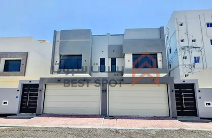 Villa - 4 Bedrooms - 5 Bathrooms for sale in Saar - Northern Governorate