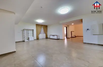 Apartment - 4 Bedrooms - 4 Bathrooms for rent in Al Qurayyah - Northern Governorate