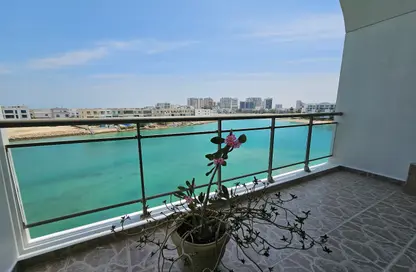 شقة - 2 غرف نوم - 2 حمامات للايجار في جزيرة تالا - أمواج - المحرق