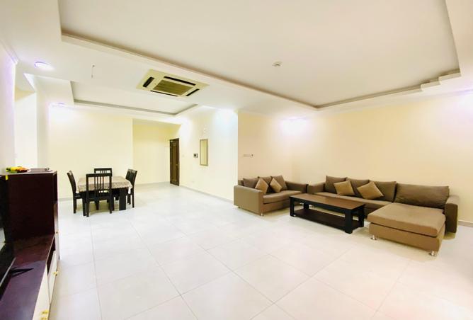 802876 - Property Image 2