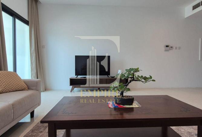 978129 - Property Image 2