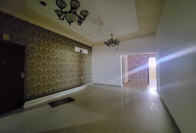 978534 - Property Image 2