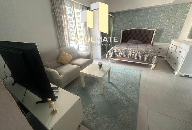 975818 - Property Main Image