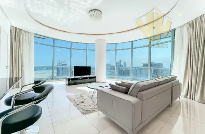 Apartment - 2 Bedrooms - 4 Bathrooms for rent in Al Juffair - Capital Governorate