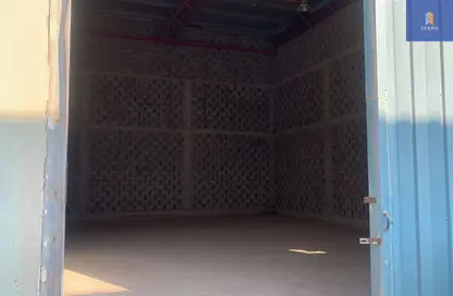 مستودع - استوديو - 1 حمام للايجار في الحد - المحرق