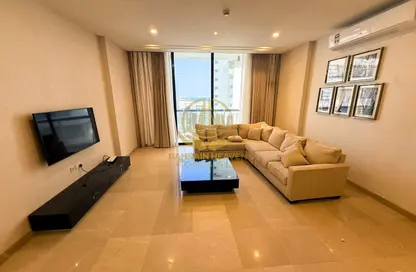 Apartment - 2 Bedrooms - 3 Bathrooms for rent in Al Juffair - Capital Governorate