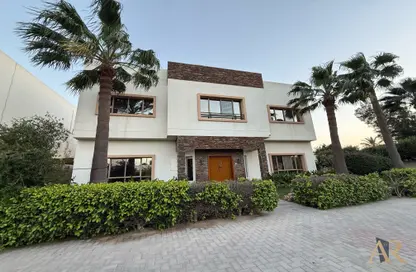 Villa - 5 Bedrooms - 6 Bathrooms for rent in Janabiya - Northern Governorate