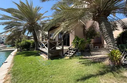 Villa - 4 Bedrooms - 5 Bathrooms for sale in Al Marsa Floating City - Amwaj Islands - Muharraq Governorate