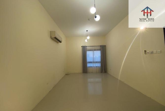 960448 - Property Image 3