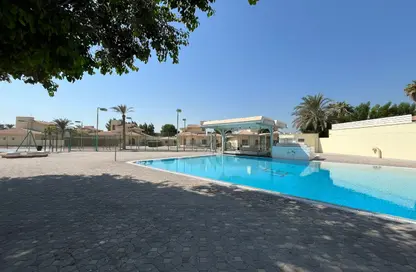 فيلا - 5 غرف نوم - 6 حمامات للايجار في الجنبية - المحافظة الشمالية