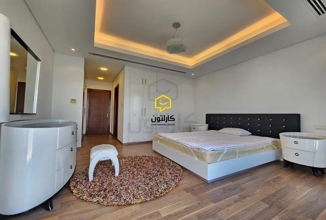 862831 - Property Image 2