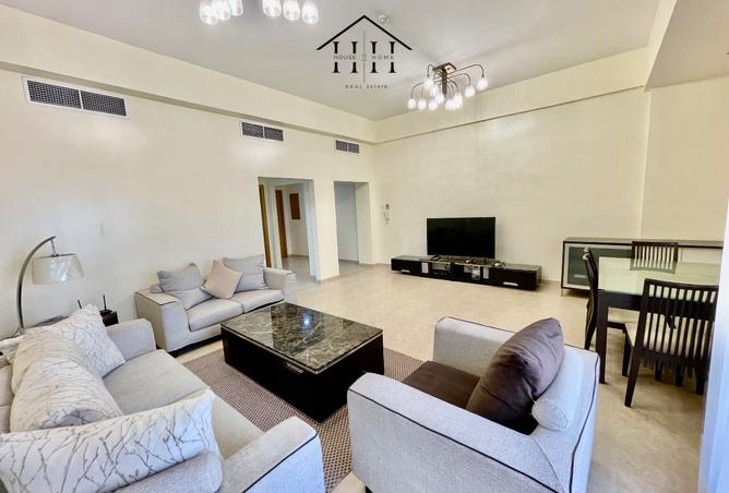 916459 - Property Image 2