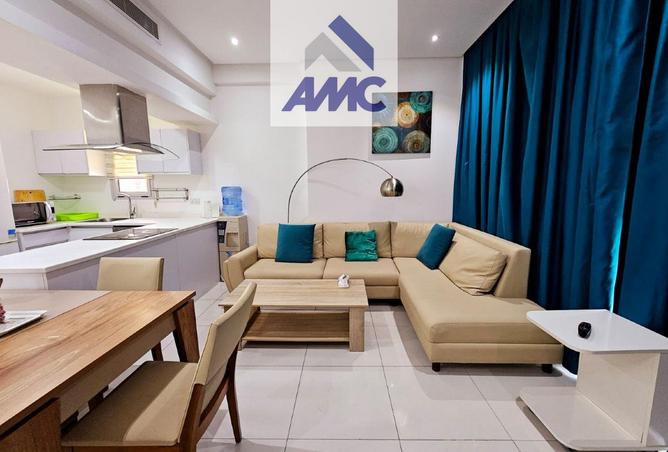 985407 - Property Image 2