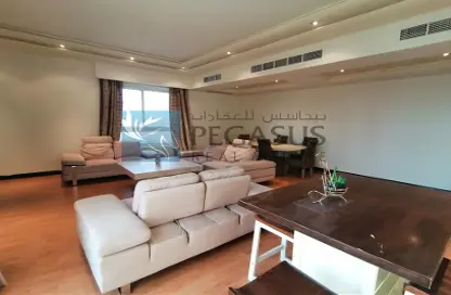 Living / Dining Room image for: Apartment - 3 Bedrooms - 5 Bathrooms for sale in Abraj Al Lulu - Manama - Capital Governorate, Image 1