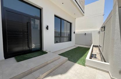 Villa - 5 Bedrooms - 6 Bathrooms for sale in Saar - Northern Governorate