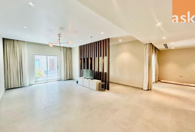 949986 - Property Image 2