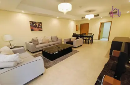Living / Dining Room image for: Apartment - 3 Bedrooms - 2 Bathrooms for rent in Sanabis - Manama - Capital Governorate, Image 1