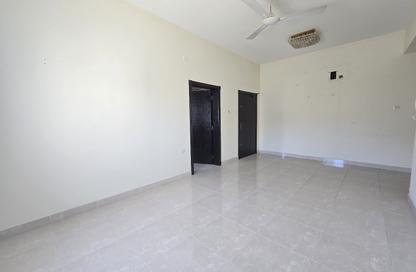 Apartment - 2 Bedrooms - 2 Bathrooms for rent in Jid Ali - Central Governorate