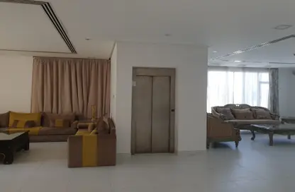 Villa - 5 Bedrooms - 7 Bathrooms for rent in Amwaj Avenue - Amwaj Islands - Muharraq Governorate