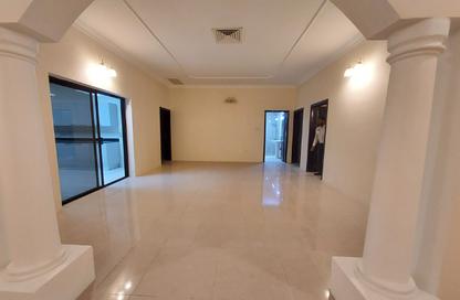 Villa - 4 Bedrooms - 4 Bathrooms for rent in Saar - Northern Governorate