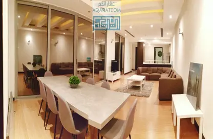 Living / Dining Room image for: Villa - 3 Bedrooms - 4 Bathrooms for sale in Durrat Al Bahrain - Southern Governorate, Image 1