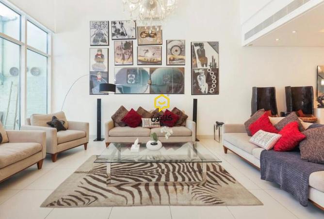 960669 - Property Image 2