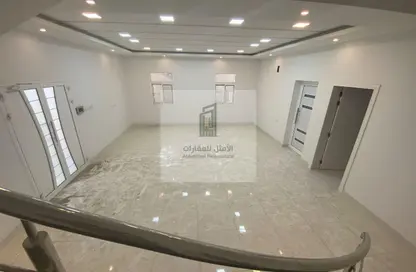 Villa - 5 Bedrooms - 6 Bathrooms for sale in Karrana - Northern Governorate