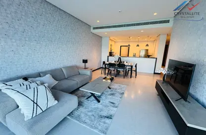 Apartment - 2 Bedrooms - 3 Bathrooms for rent in Reef Island - Capital Governorate