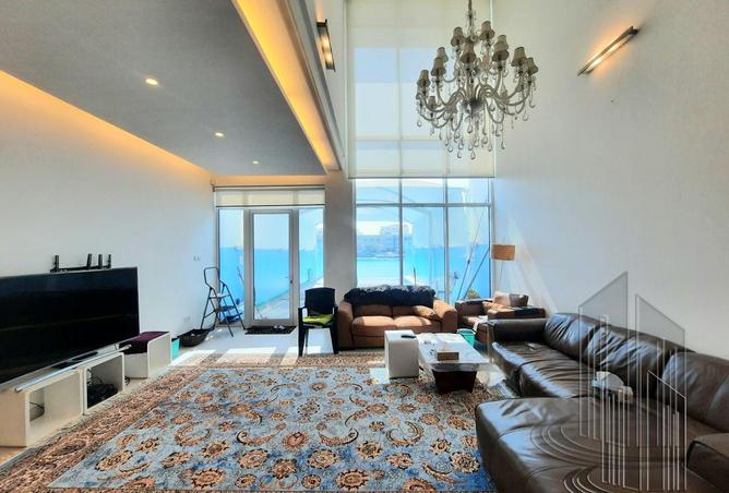 967189 - Property Image 2