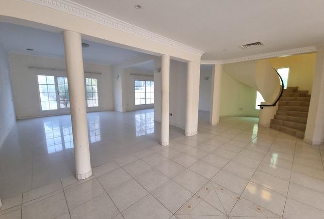 984345 - Property Image 3