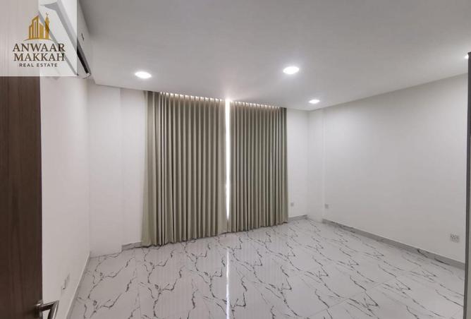 973232 - Property Image 3