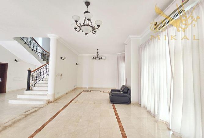 955632 - Property Image 3