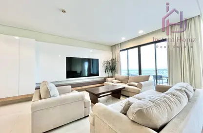 Apartment - 3 Bedrooms - 5 Bathrooms for rent in Reef Island - Capital Governorate