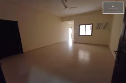 Apartment - 3 Bedrooms - 2 Bathrooms for rent in Al Bahair - Riffa - Southern Governorate