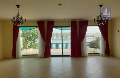 Villa - 3 Bedrooms - 5 Bathrooms for rent in Amwaj Avenue - Amwaj Islands - Muharraq Governorate