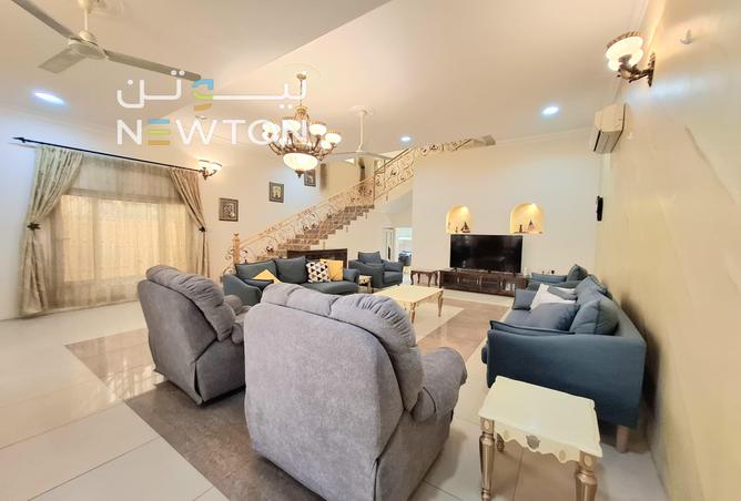 954168 - Property Image 2