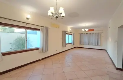 Compound - 3 Bedrooms - 3 Bathrooms for rent in Saar - Northern Governorate