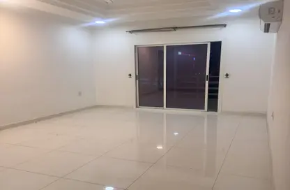 شقة - 3 غرف نوم - 2 حمامات للايجار في البسيتين - المحرق