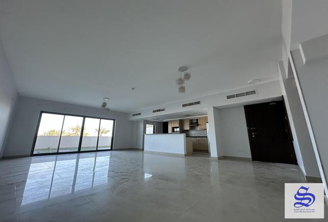 Apartment - 3 Bedrooms - 3 Bathrooms for sale in Tala Island - Amwaj Islands - Muharraq Governorate