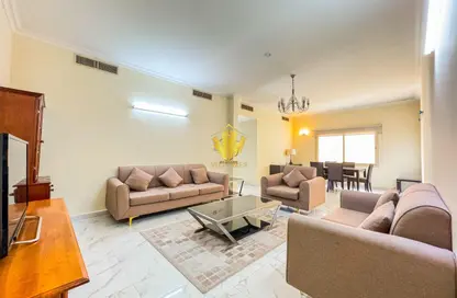 Apartment - 2 Bedrooms - 2 Bathrooms for rent in Al Juffair - Capital Governorate