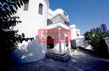 فيلا - 3 غرف نوم - 4 حمامات للايجار في العدلية - المنامة - محافظة العاصمة